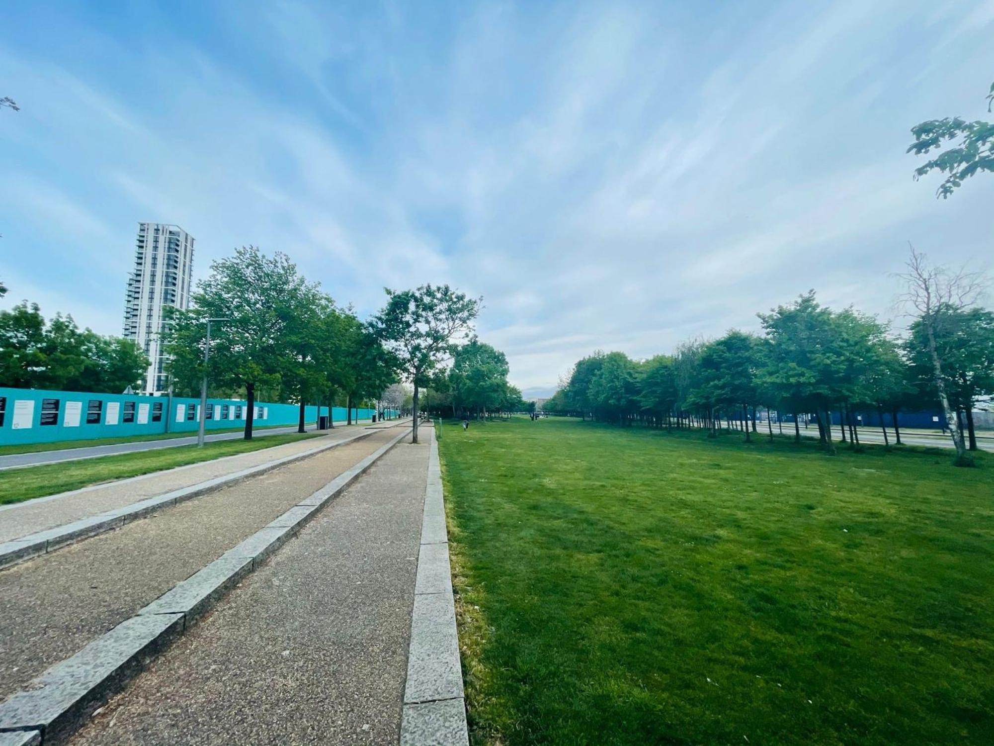 Greenwich Apartment With A River View & Balcony Near The 02 Arena & North Greenwich With Free Wifi & Fast Links Into Central Londra Exterior foto
