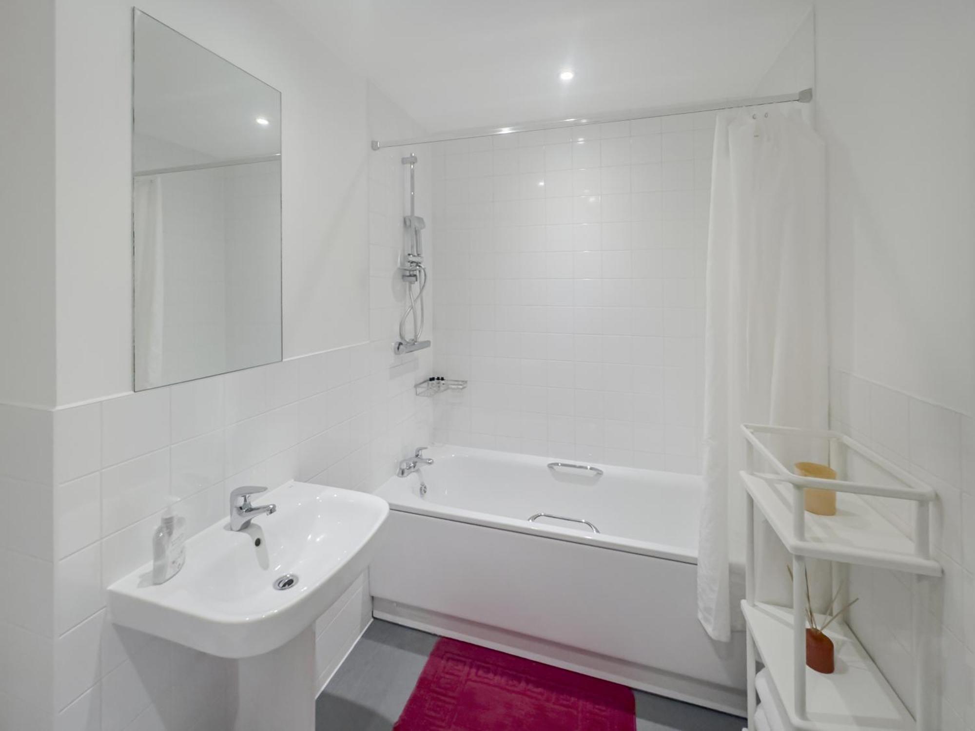 Greenwich Apartment With A River View & Balcony Near The 02 Arena & North Greenwich With Free Wifi & Fast Links Into Central Londra Exterior foto