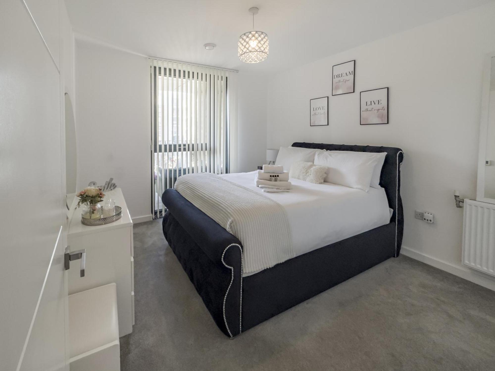 Greenwich Apartment With A River View & Balcony Near The 02 Arena & North Greenwich With Free Wifi & Fast Links Into Central Londra Exterior foto